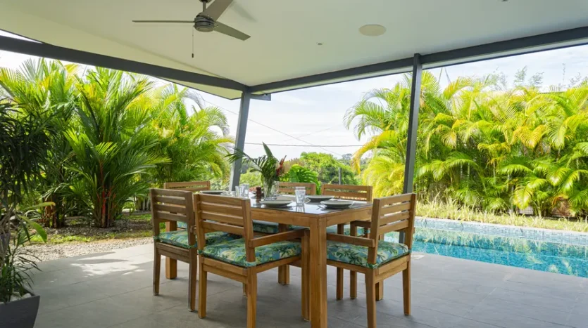 Elegant 3-Bedroom Home with Pool in Uvita’s Jardines del MoreteModern Office For Rent