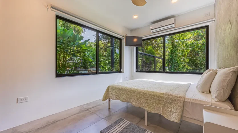Ocean-View Luxury Home in Paradise Breezes – Private Retreat Near Dominical