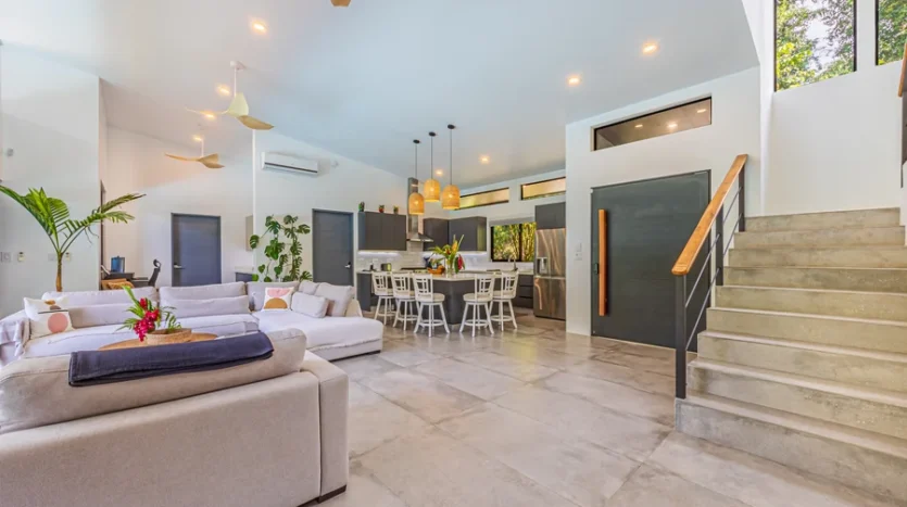 Ocean-View Luxury Home in Paradise Breezes – Private Retreat Near Dominical