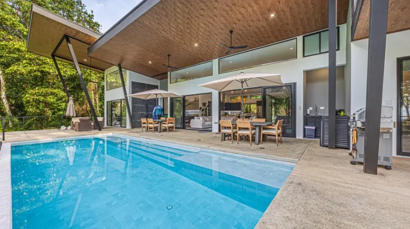 Ocean-View Luxury Home in Paradise Breezes – Private Retreat Near Dominical